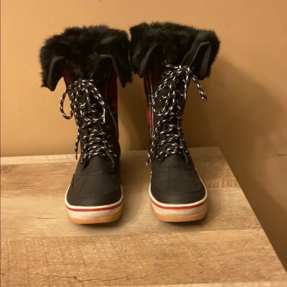 Girls boots with fur - Picture 3 of 3